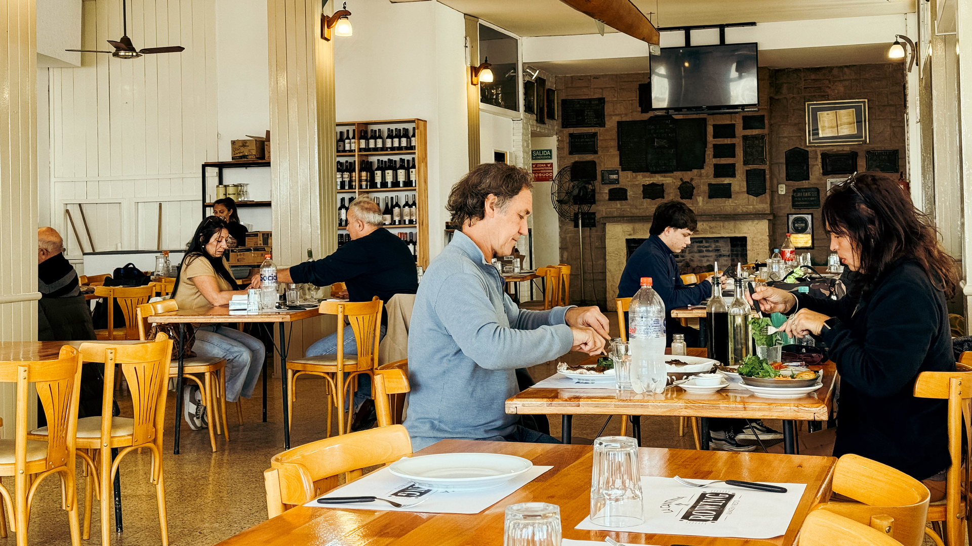 La Cantina branding 5